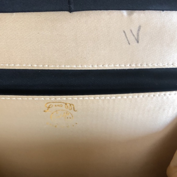 Vintage Black L and M handbag - Picture 8 of 15